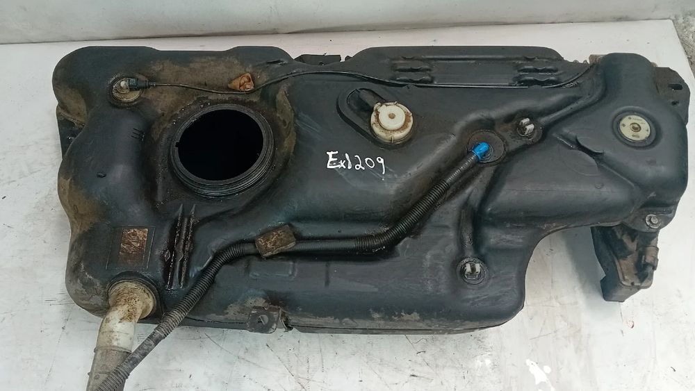 Depósito combustível PEUGEOT 208