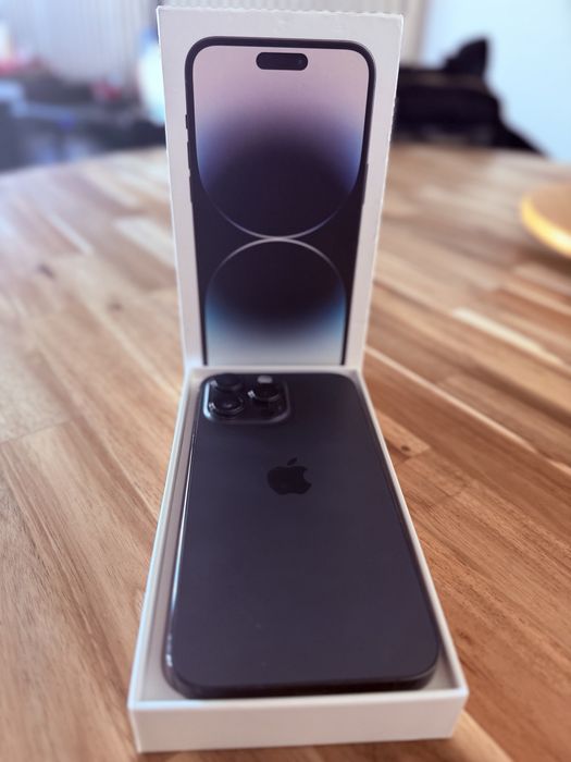 IPHONE 14 PRO MAX - Cor: Space Black - 128GB com carregador e caixa.