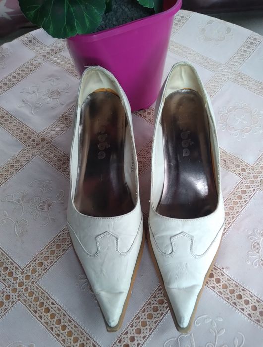 Buty śmietankowe