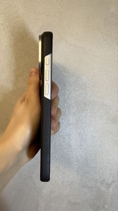 Продам чехол benks на Iphone 17  pro max