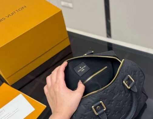 Torebka damska elegancka Louis Vuitton, skóra 55575-1