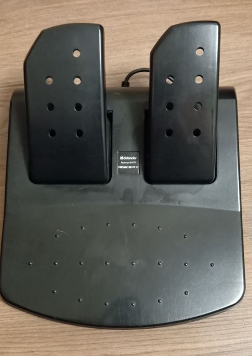 Игровой руль Defender