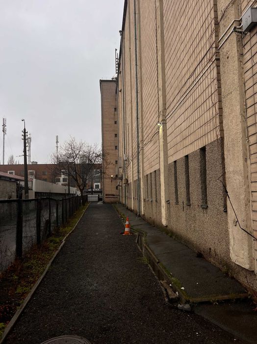Оренда комерційного приміщення від 300 до 3000 м² | Ідеально під бізнес | Зручна локація | метро Нивки
