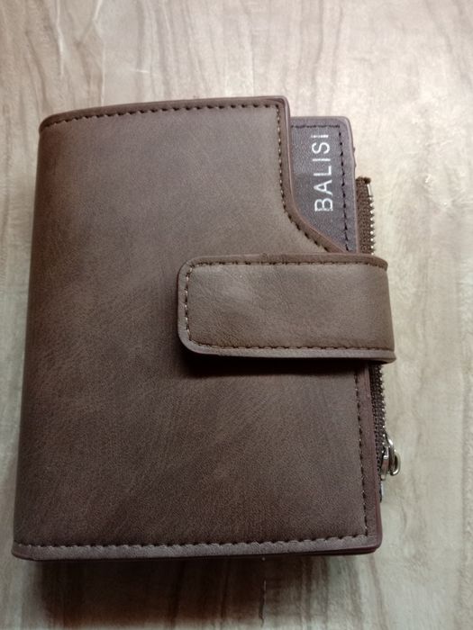 Продам  два    портмоне/кошелек.  к.