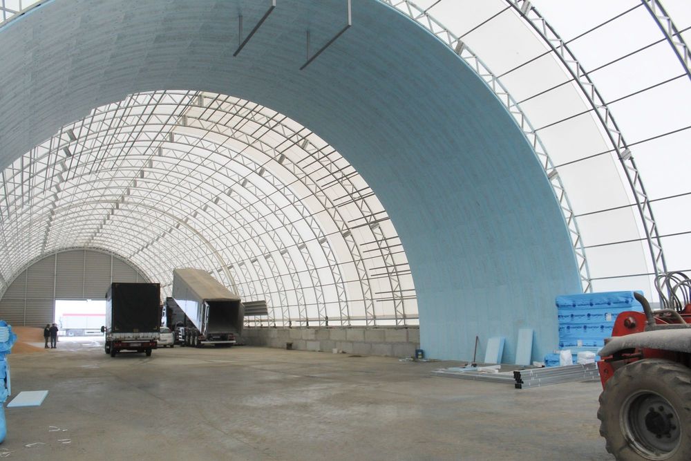 Izolacja Termiczna do Hal Tunelowych Łukowych Tentów Styrodur XPS AGRO