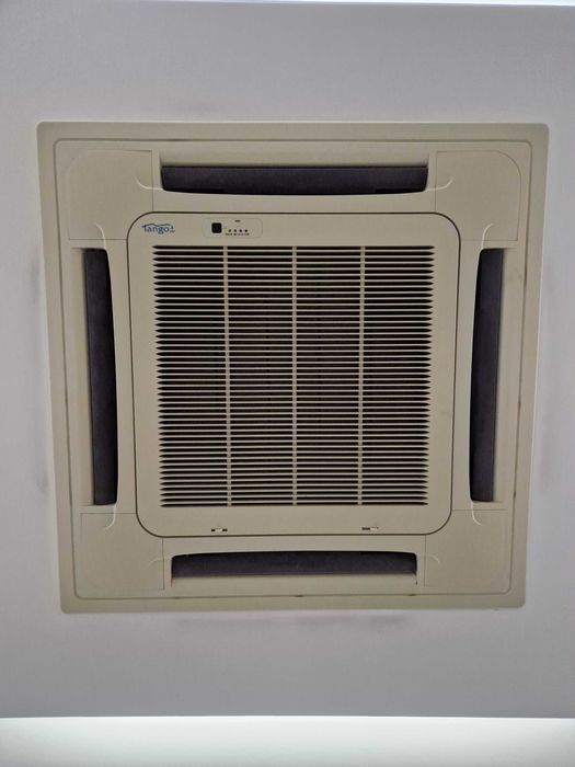 Ar Condicionado de Cassete TANGO Profissional