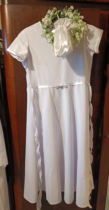 Sukienka komunijna z butami na wysoką dziewczynkę!