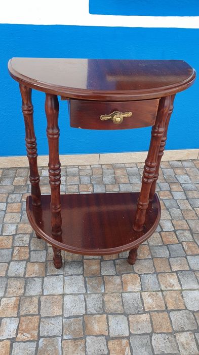 Telephone table64737915776386122