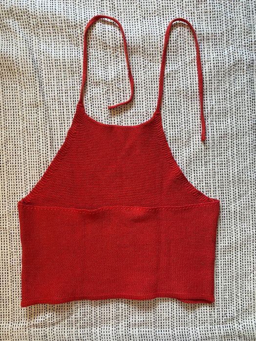 Top de tricot vermelho