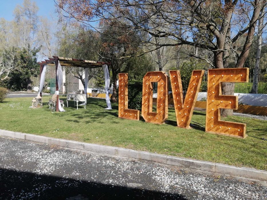 Letras Gigantes iluminadas Decorativas - LOVE
