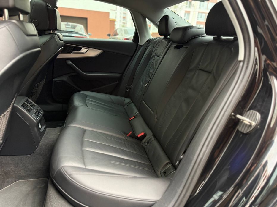 Audi A4 2016 VIN WAUGMAF45HN042758 фото оголошення 15 з 24