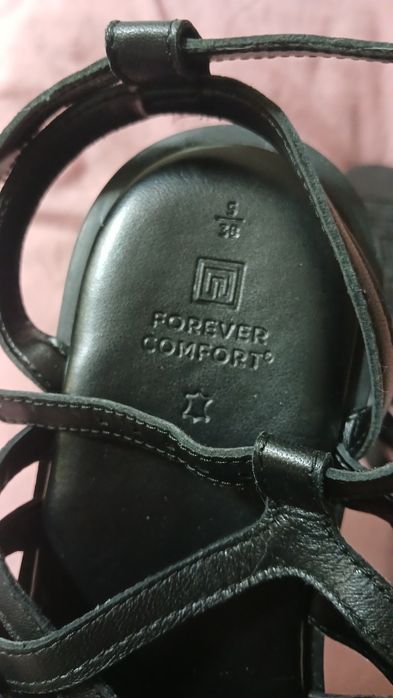 Новые черные кожаные босоножки сандали NEXT размер 38,5