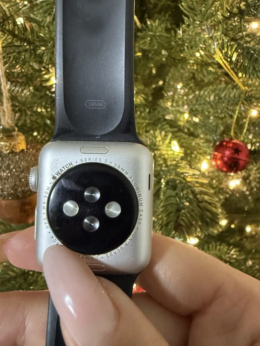 Продам apple watch 3 38mm