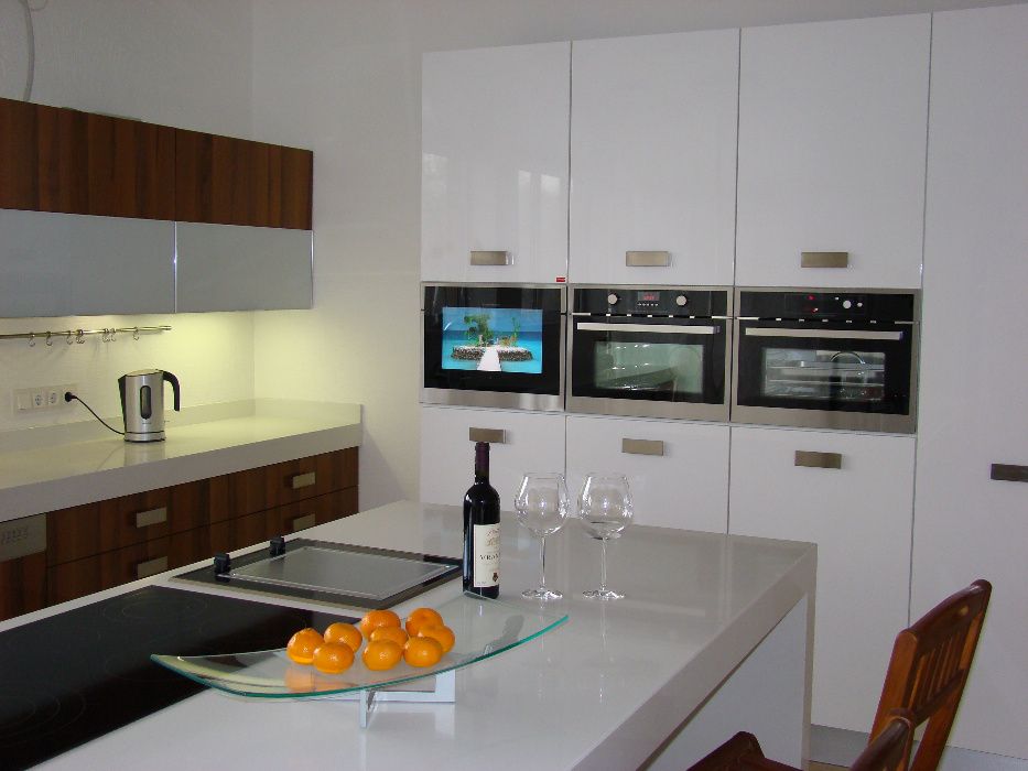 Продам дом с.Орловщина на берегу реки