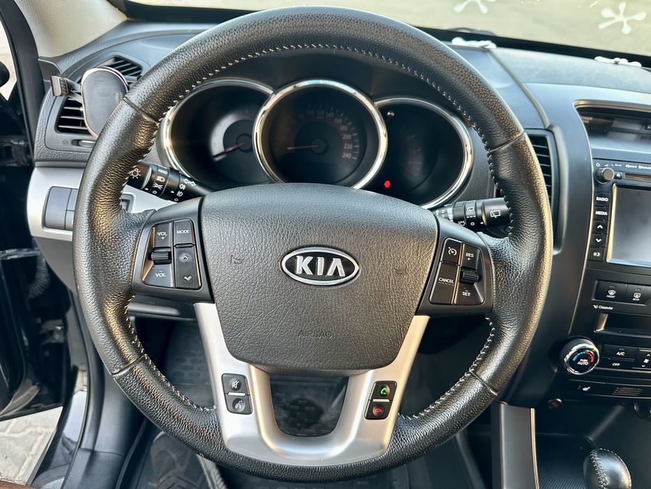 Kia Sorento 2011 VIN KNAKU814DC5197878 фото оголошення 16 з 23