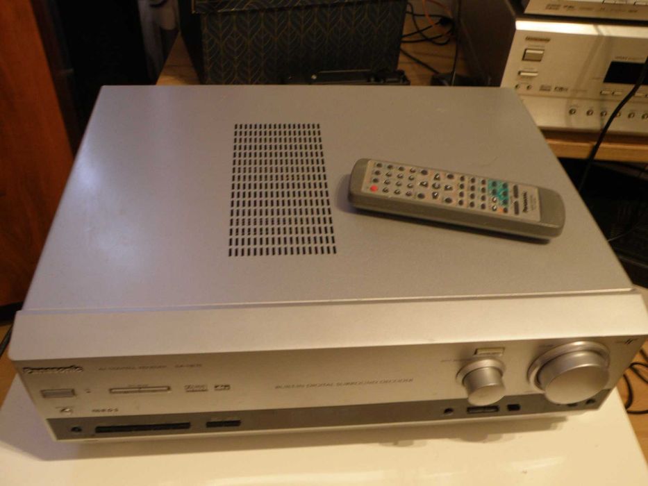 Amplituner Panasonic SA HE 75
