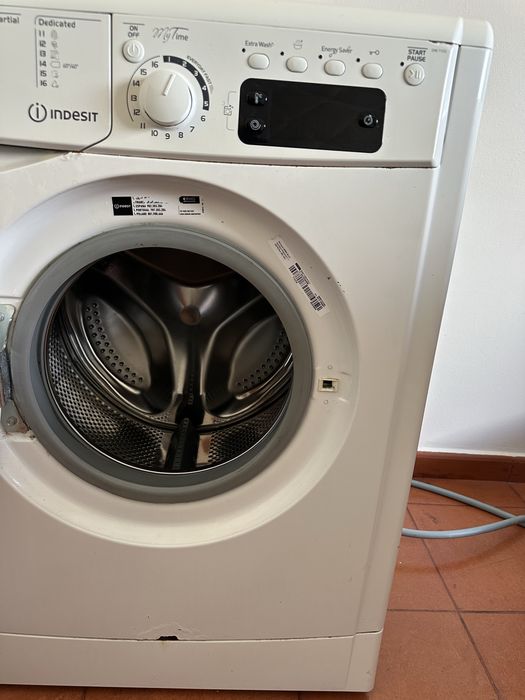 Maquina lavar indesit em bom estado