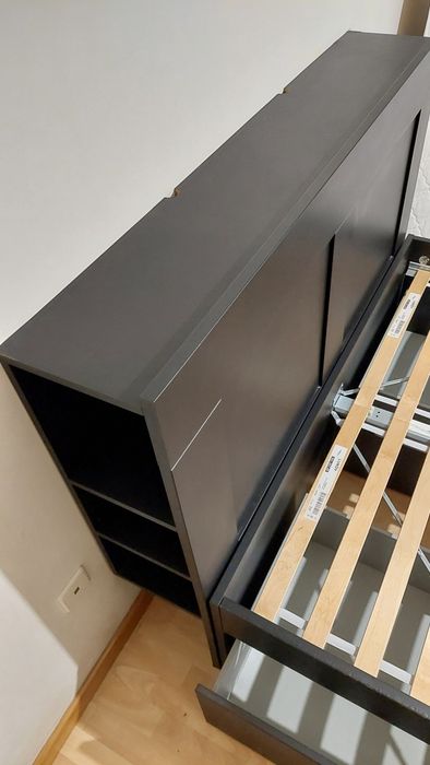 Cama c/arrumação e cabeceira, 140x200 cm