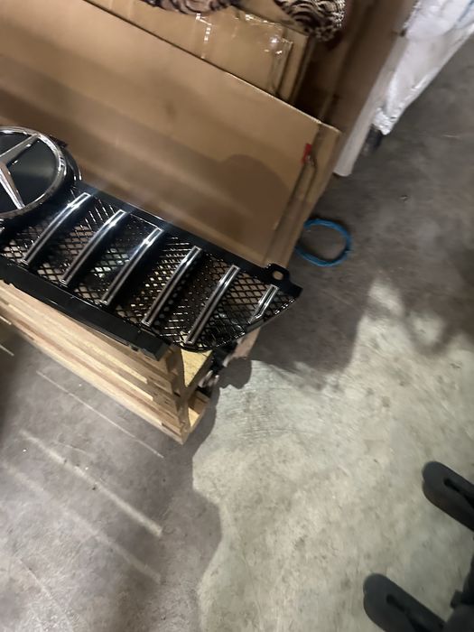 Решітка sprinter w903 2000-2006 308 311 316