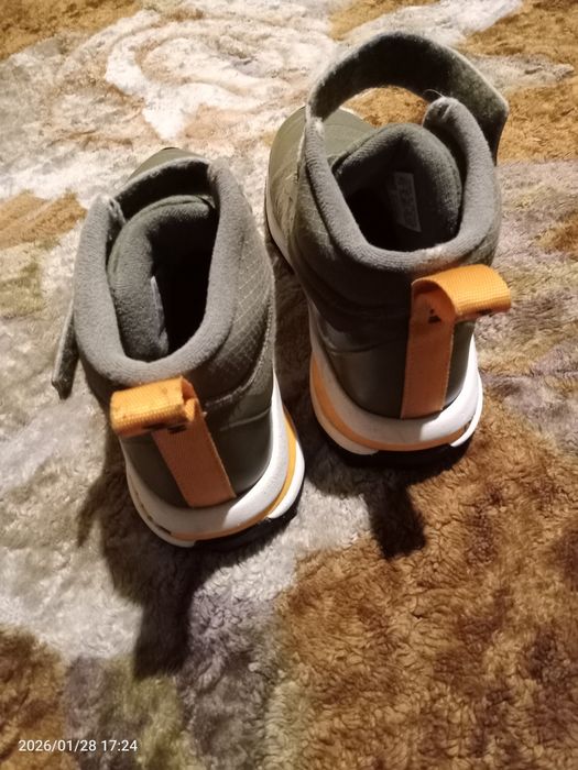 Кроссовки Adidas 36 размер