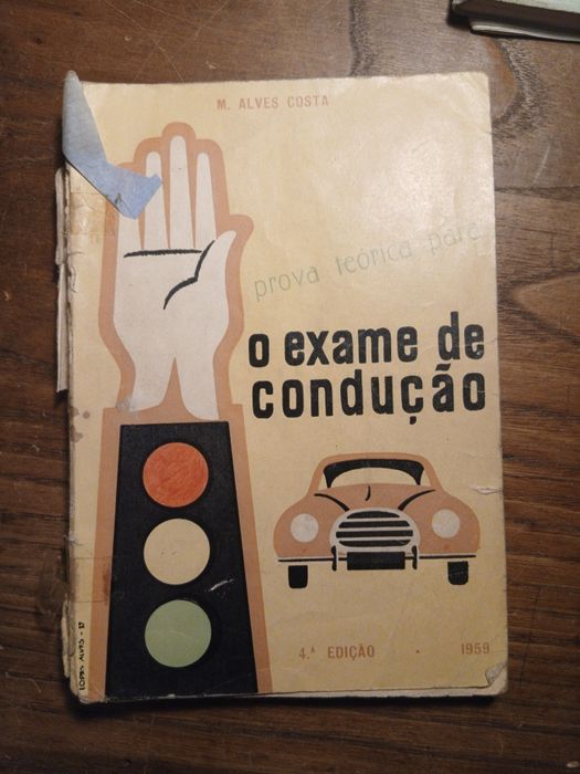 Livro antigo sobre o exame de condução, 1979