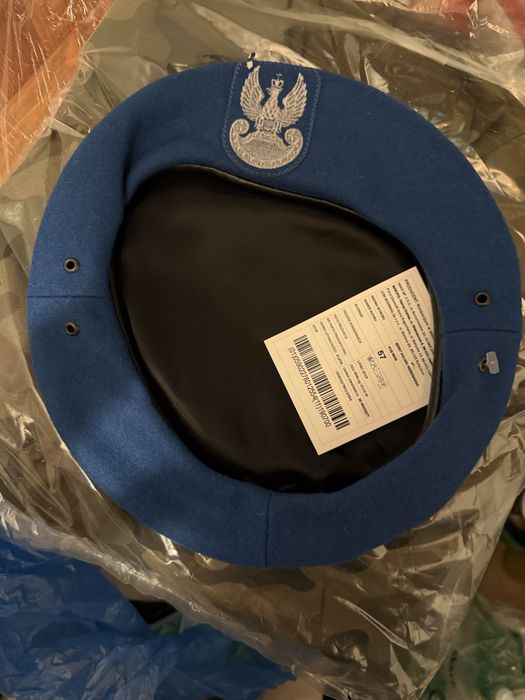 Beret wojskowy niebieski