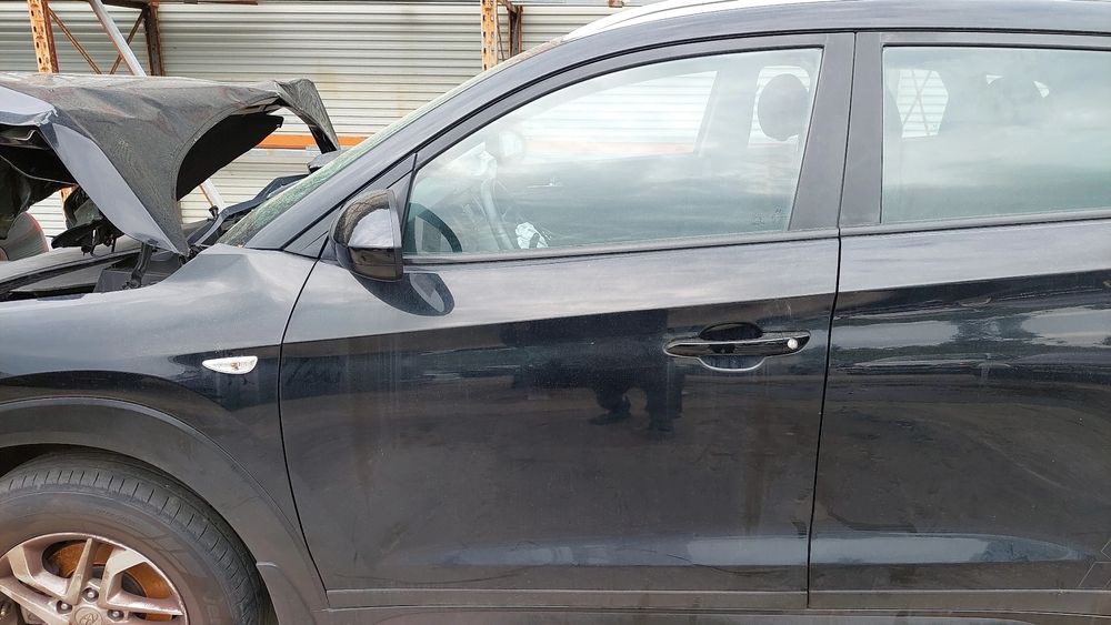 Porta frente esquerda HYUNDAI Tucson (TL)