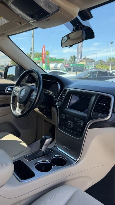 Jeep Grand Cherokee Джип Гранд Чірокі LAREDO 4*4 2019 р 3.6 V6 Газ/Бенз 8 АКПП (ZF)