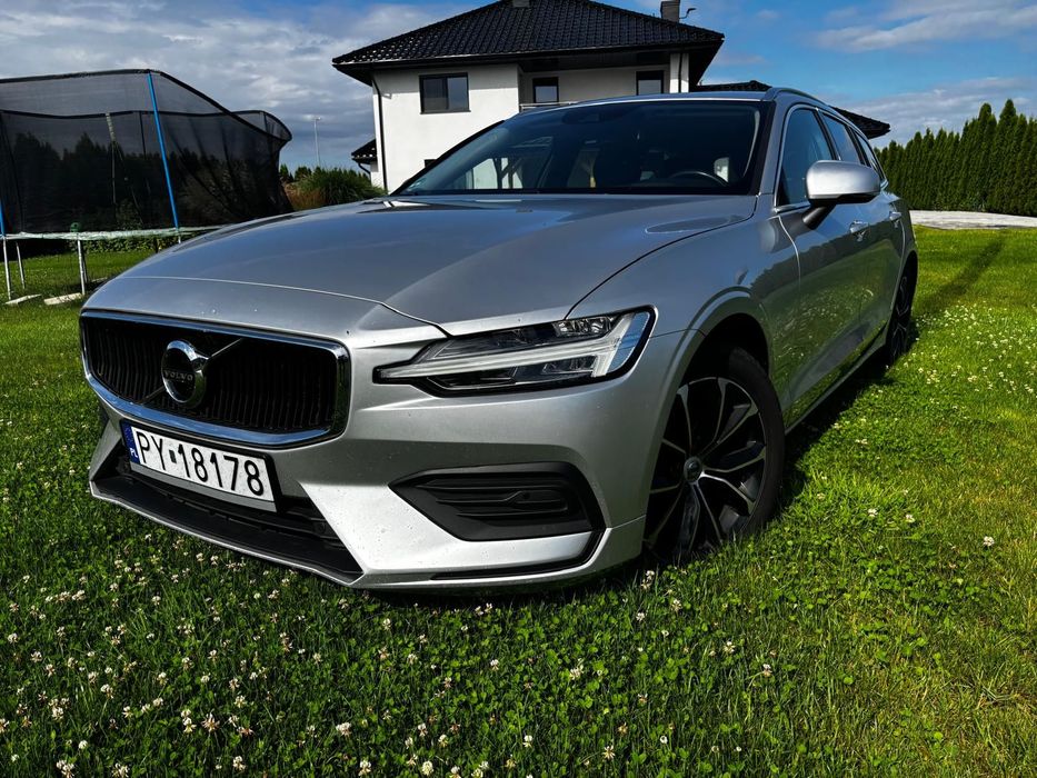 Volvo V60 VOLVO V60 KOMBI Z 2019 automat, tempomat , hak , webasto.