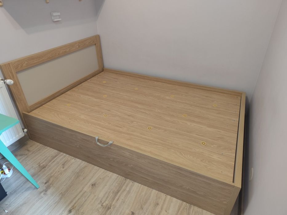 Podwójne Łóżko ze skrzynią 140x210