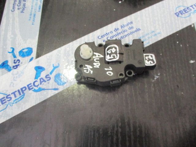 Motor da comporta da sofagem AUDI A5 Sportback (8TA)