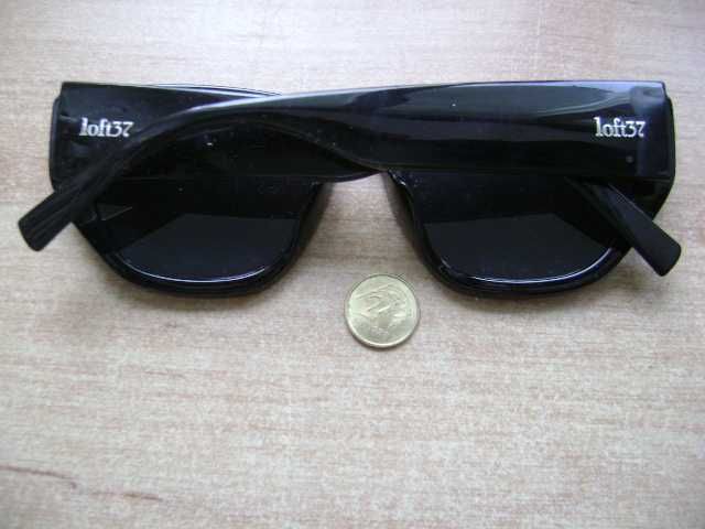 Starocie z PRL - Okulary przeciwsłoneczne, rozstaw ramion 13,5 cm
