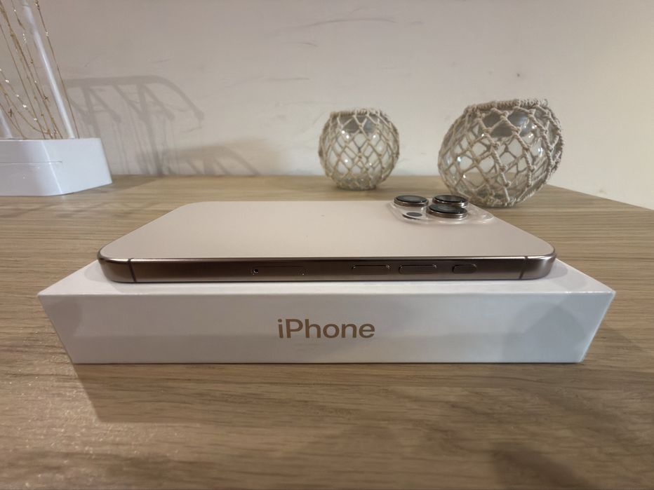 Iphone 16 Pro - IMACULADO (Bronze do Deserto)