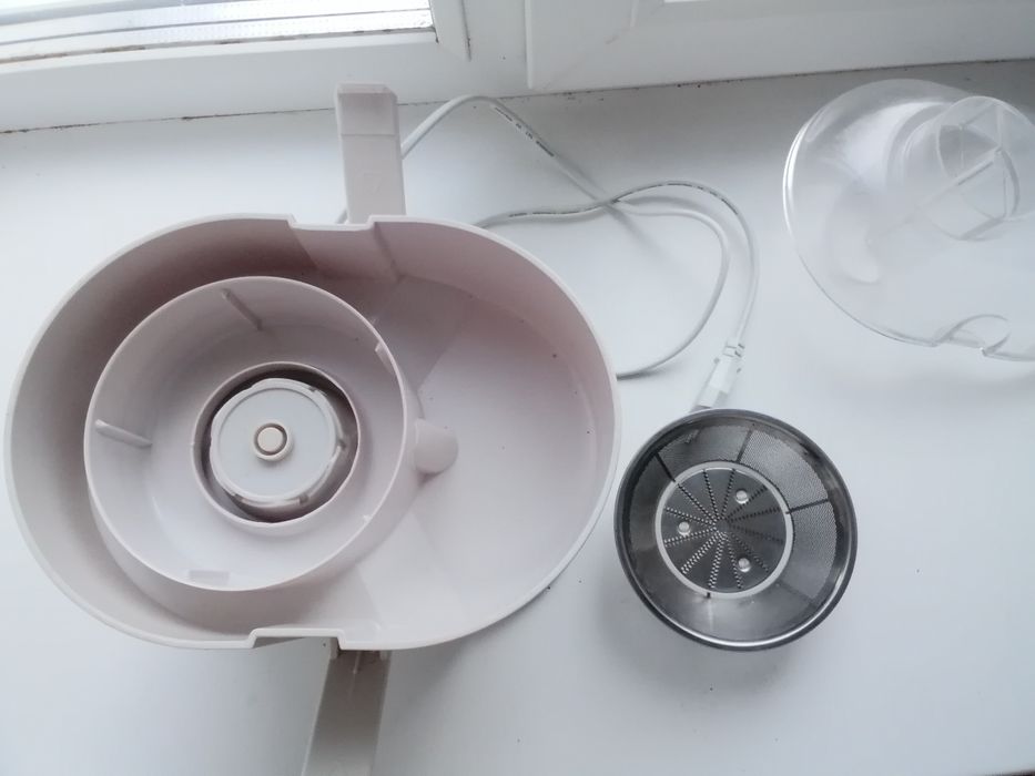 Соковижималка єлектрична на запчастини