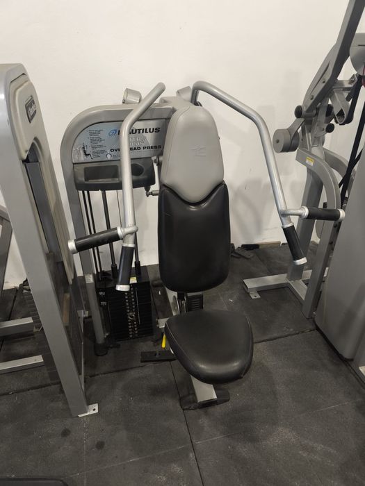 Nautilus nitro plus shoulder press