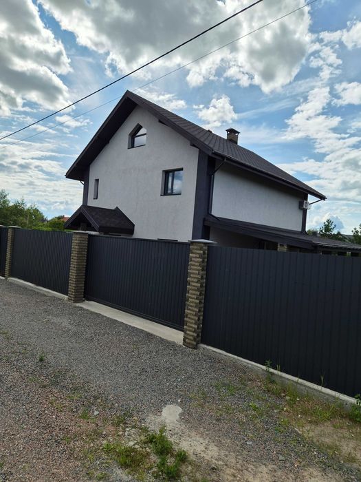 Новий сучасний будинок 180 м² біля річки Десна | 8 соток | с. Пухівка | КМ "Вега"
