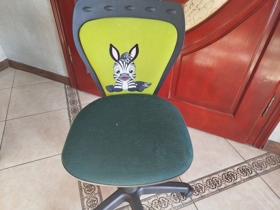 Продам  крісло бу