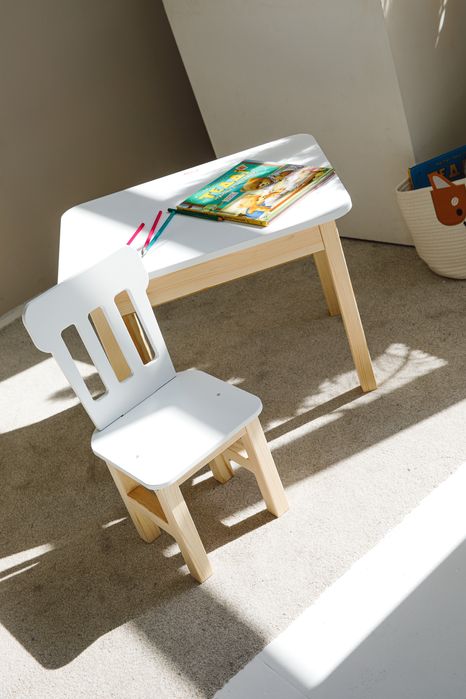 Дитячий столик та стільчик стіл і стільчик з нішею пеналом дитячі мебл