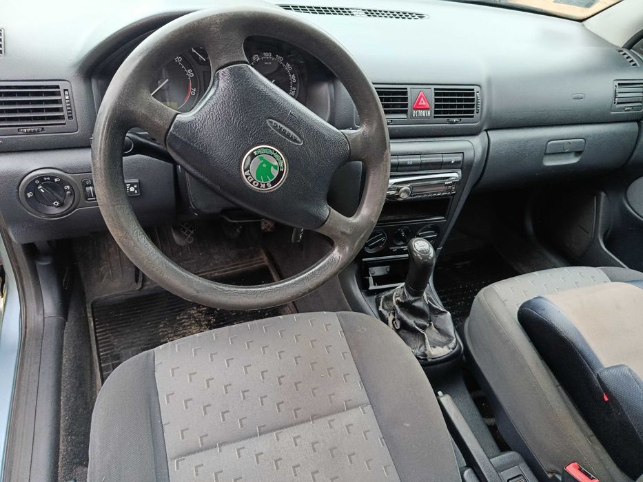 Авторозборка Шкода Октавія Тур Розборка Шрот Skoda Octavia Tyr