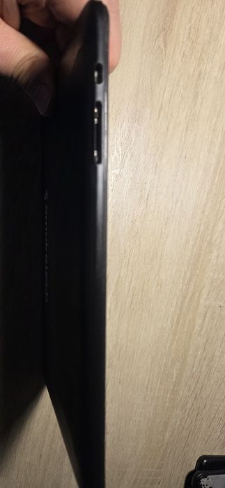 Smoketech tablet. Na części