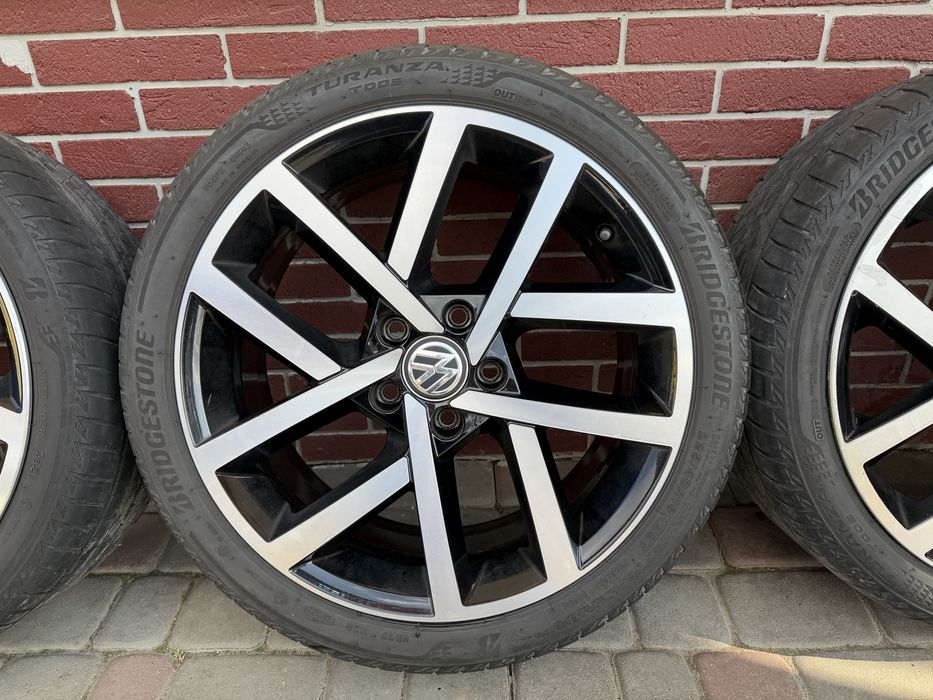 Оригінальні диски VW R18 Jurva з шинами Bridgestone Turanza T005 225/40 R18
