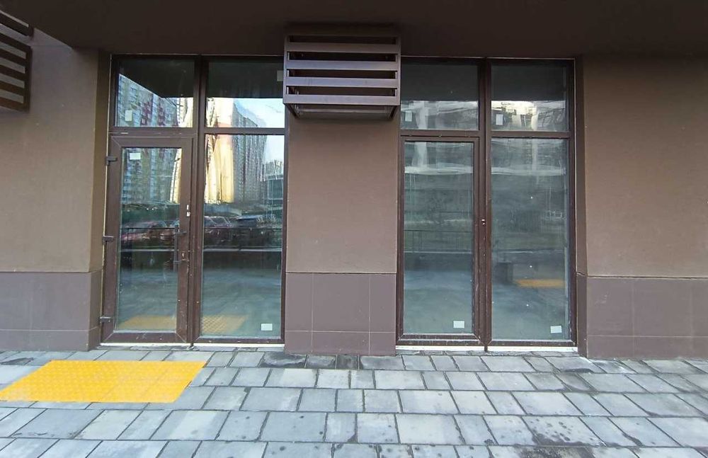 ЖК Варшавский. Фасадное помещение "Open Space" 37 м2