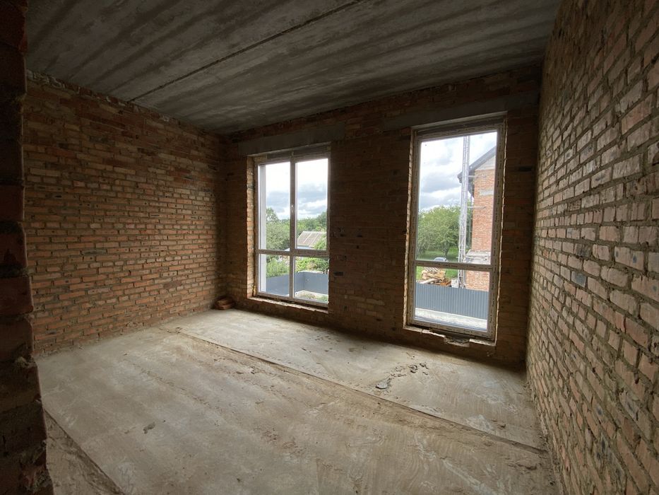 Продаж таунхаусу в ближніх Зарванцях