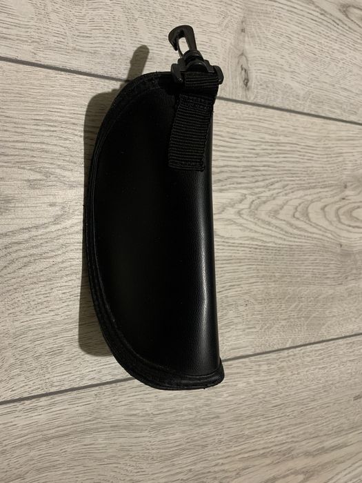 Футляр для окулярів