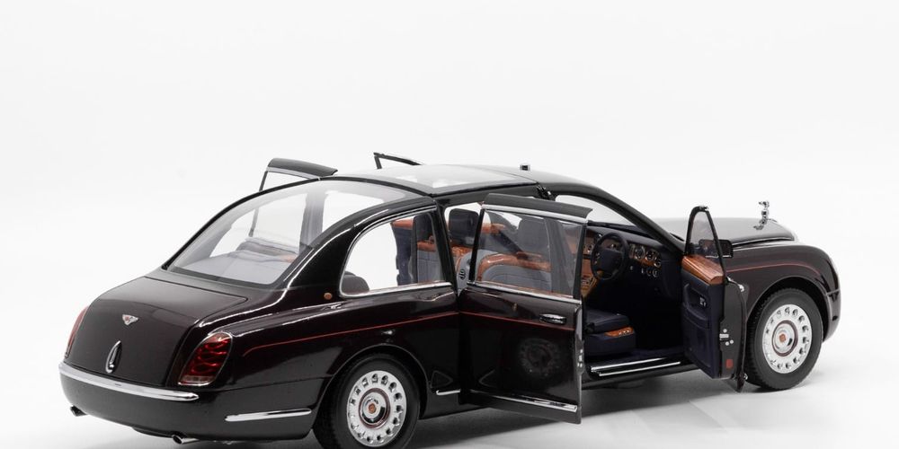 Bentley State Limousine (Rainha Isabel II) - Minichamps 1:18 (Raro)