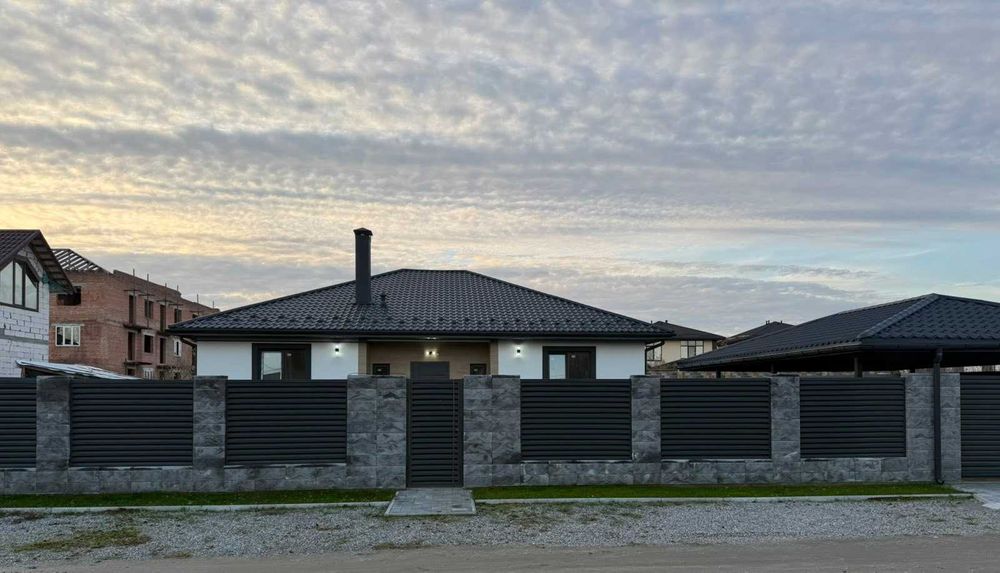 Будинок 140 м² з терасою— простір, комфорт і приватність! Без Комісії