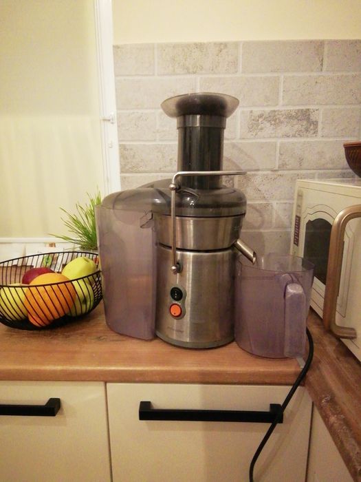 Профессиональная соковыжималка ZINGER