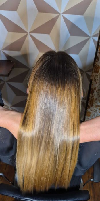 Моделі кератин, ботокс, холодне відновлення волосся