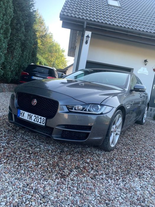 Jaguar XE JAGUAR XE 2.0 200 km benzyna niski przebieg !