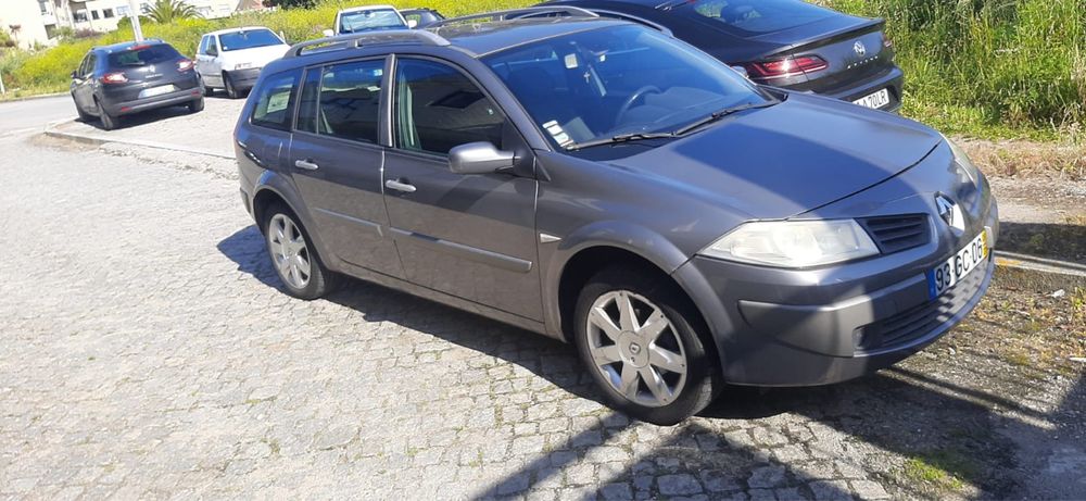 Megane  2 ( para pecas ou reparaçao )